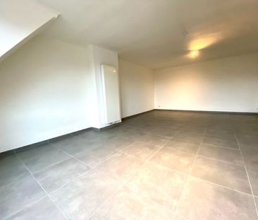 Gerenoveerd appartement met 2 ruime slaapkamer - Foto 1