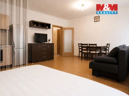 Podnájem bytu 1+kk, 40 m - Фото 2