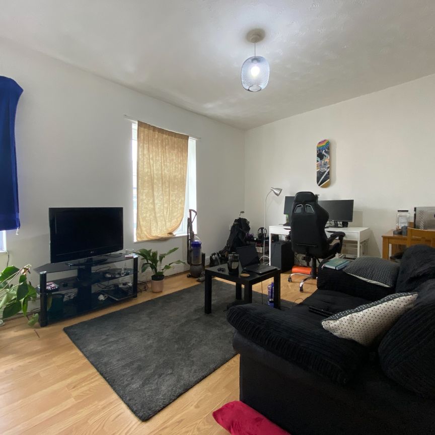 Clifton Street, Splott - Photo 1