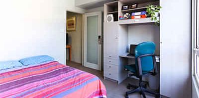 1 Bedroom Apartment - Photo 2