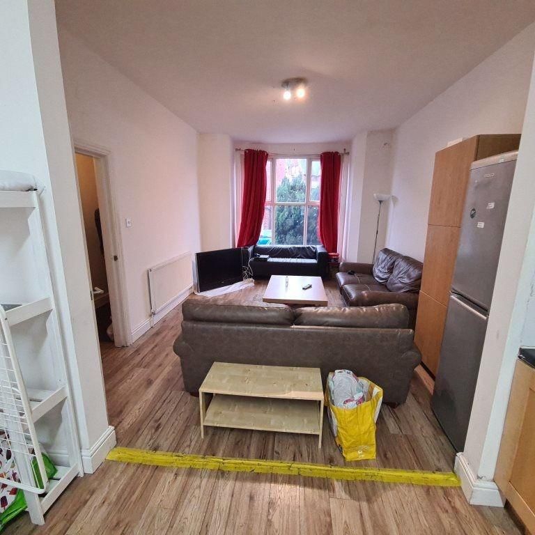 7 bedroom house to rent - Photo 1