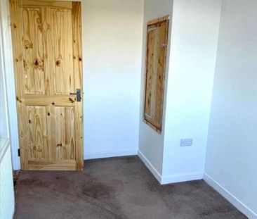 Heol Y Banc, Bancffosfelen, Llanelli, SA15 - Photo 5