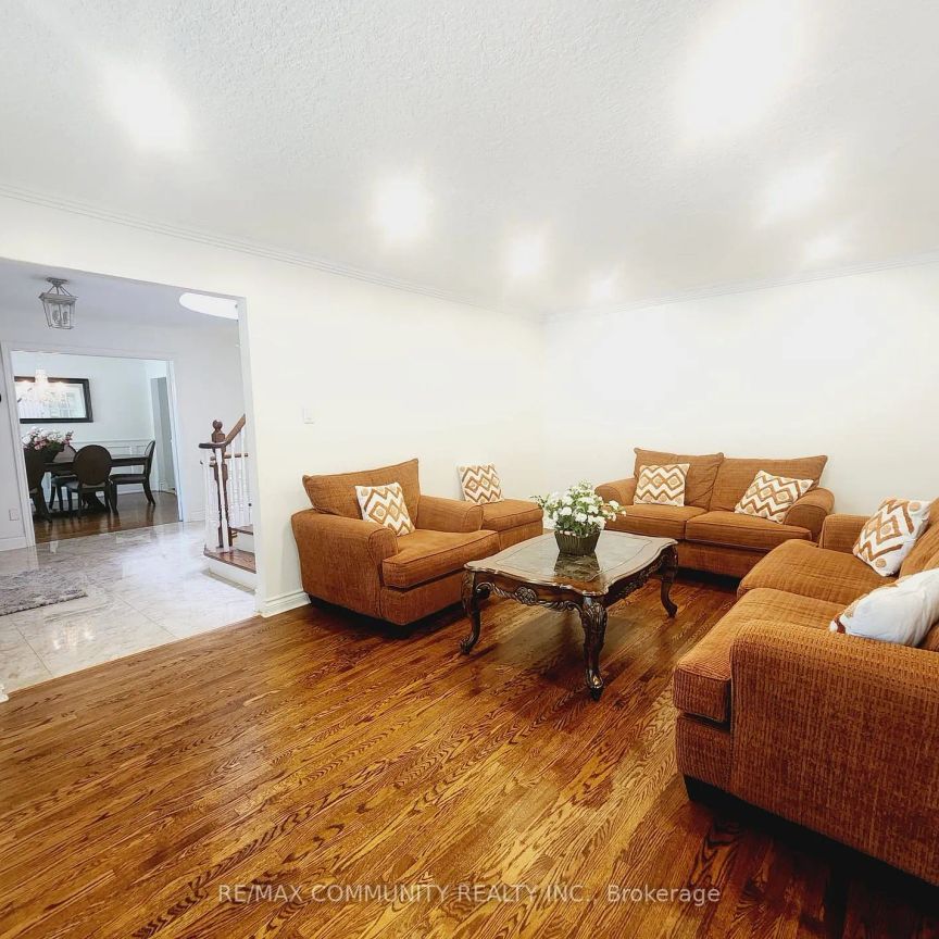 Detached Home For Lease | E9237552 - Photo 1