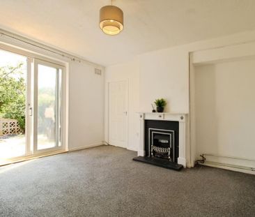 3 bedroom property to rent - Photo 1
