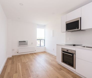 800 Richmond Street West - Photo 3