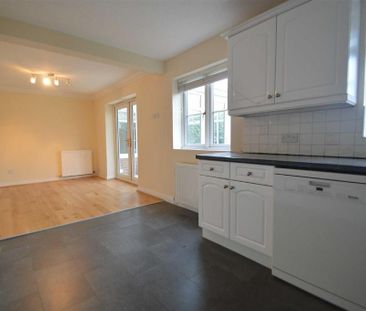 4 bedroom house to rent - Photo 1