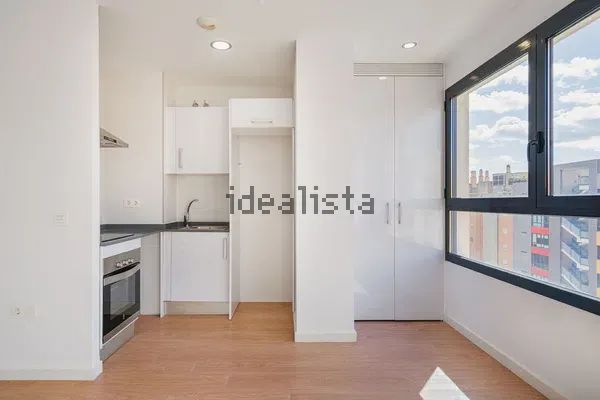 Alquiler de piso en Calle Pilar Lorengar, 16 - Photo 1