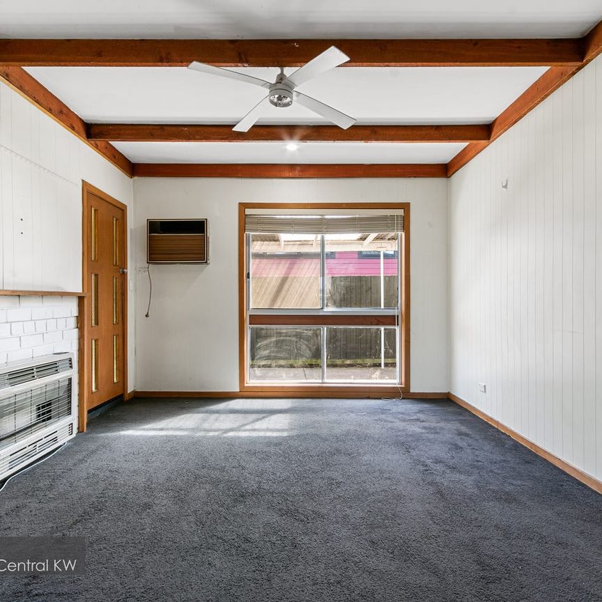 FOUR BEDROOM HOUSE - Photo 1