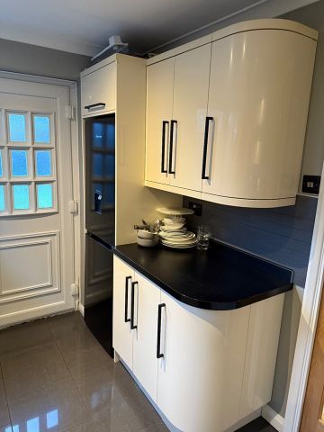 3 Bed Semi-Detached House, Birkdale Mount, LS17 - Photo 2