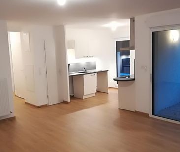 Location Appartement 3 pièces 74m² BIHOREL 76420 - Photo 4