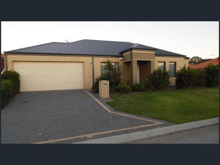 Spacious and Modern 3-Bedroom Home with Theatre Room - Photo 2
