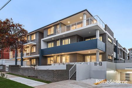 MODERN THREE BEDROOM UNIT - Photo 4