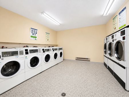 For Lease - 70 Park Street Unit# 906, Mississauga, Ontario - Photo 3