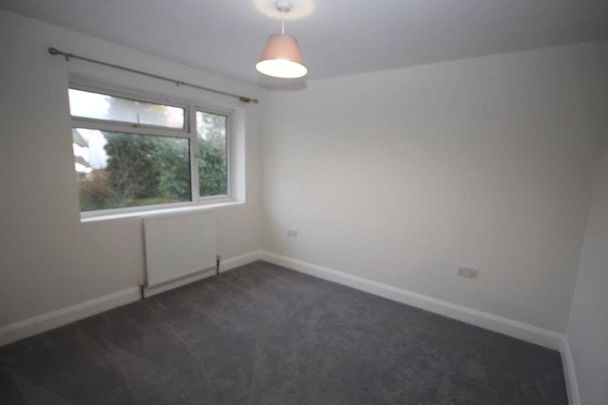 3 bedroom end of terrace house to rent - Photo 1