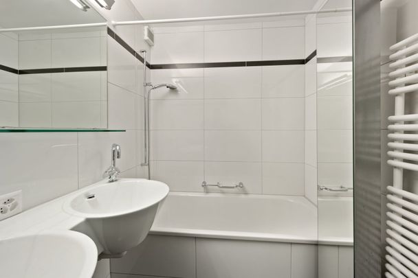 2.5 Zimmer, 60 m², 4. Stock - Photo 1