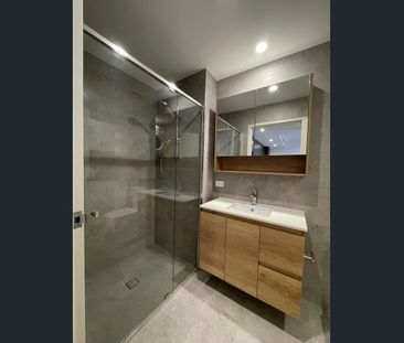 Modern 1 Bedroom Apartment moments from Narellan Town Centre! - Photo 6