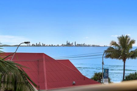 FULLY RENOVATED ONE BEDROOM BEACHFRONT UNIT - Photo 3