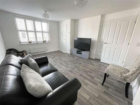 Mortimer Place, Bearwood, BH11 - Photo 5