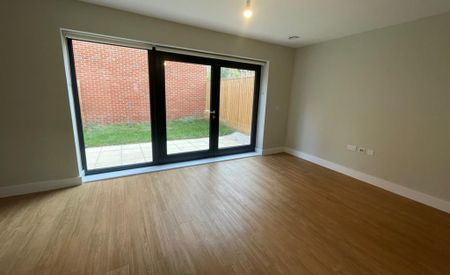 3 bedroom townhouse to rent - Photo 4