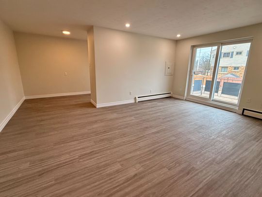 For Lease - 1500 Mclarenwood Terrace Unit# 17, London East, Ontario - Photo 1