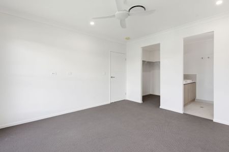 Brand New Family Home with Premium Features in Yarrabilba! - Photo 5
