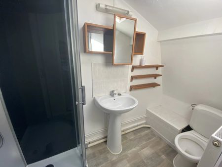 Location Appartement 2 pièces 33 m2 à Saint-Quentin - Photo 3