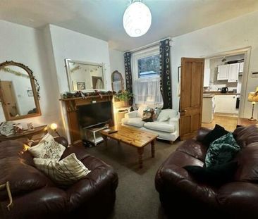 4 bedroom terraced house to rent - Photo 1