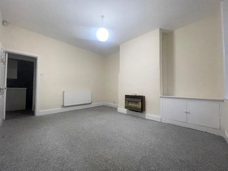 2 bed terraced house to rent in Shale Street, Burnley, BB12 - Photo 4