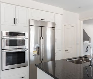 For Lease - 406 Humphrey Street, Hamilton, Ontario - Photo 4