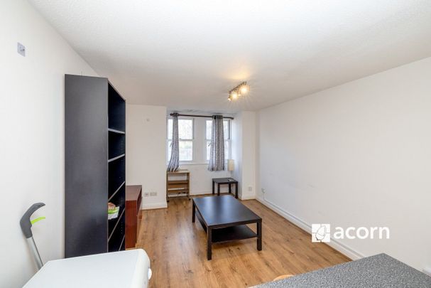 Trundleys Road, London, SE8 - Photo 1