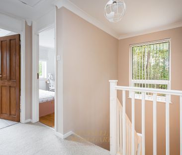 Savernake Walk, Crawley, RH10 - Photo 2