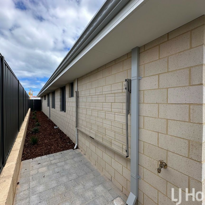 Madora Bay Seaside Home - Photo 1