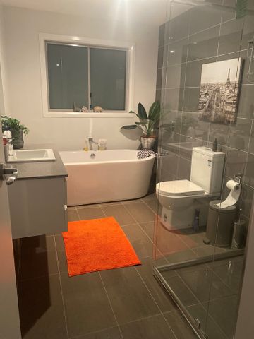 3-bedroom shared townhouse, Murphys avenue - Photo 2