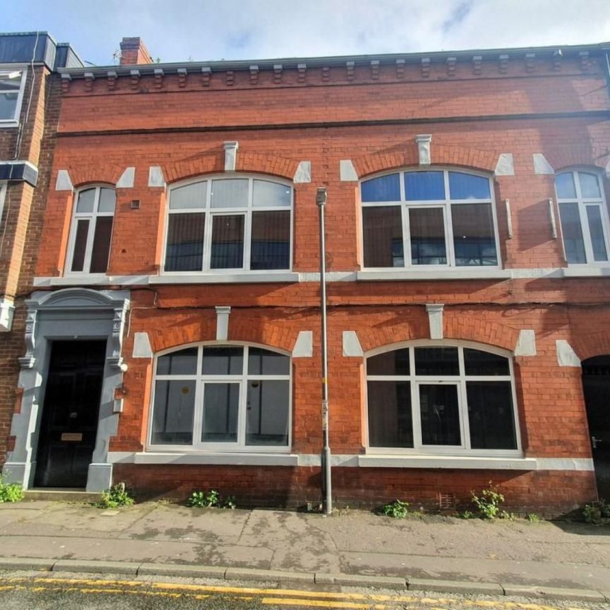 Flat , Connaught House, - Mount Street, Preston - Photo 1