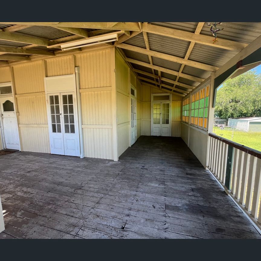 113 South Street, Depot Hill, Qld 4700 - Photo 1