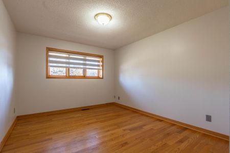 For Lease - 34 Brawton Drive, Caledon, Ontario - Photo 2