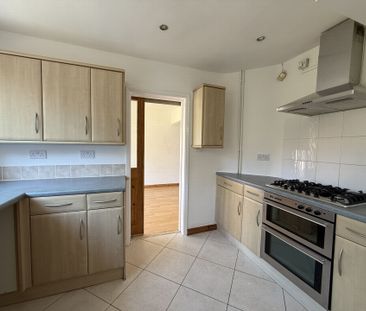 3 Bedroom Semi Detached - Photo 2
