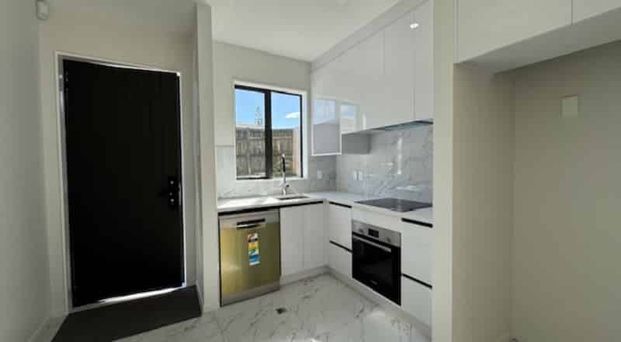 Low Maintenance Living! - Photo 1