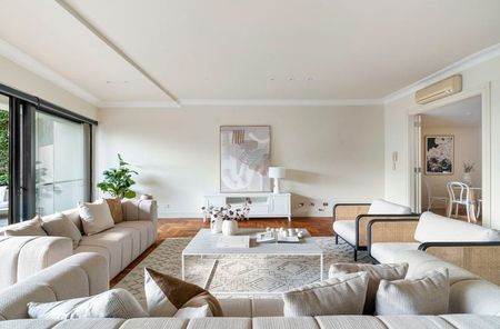 23 Drumalbyn Road, Bellevue Hill NSW 2023 - House For Rent | Domain - Photo 5