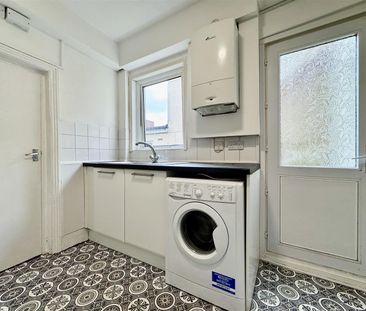 Windsor Road, Bexhill-On-Sea, TN39 3PE - Photo 5