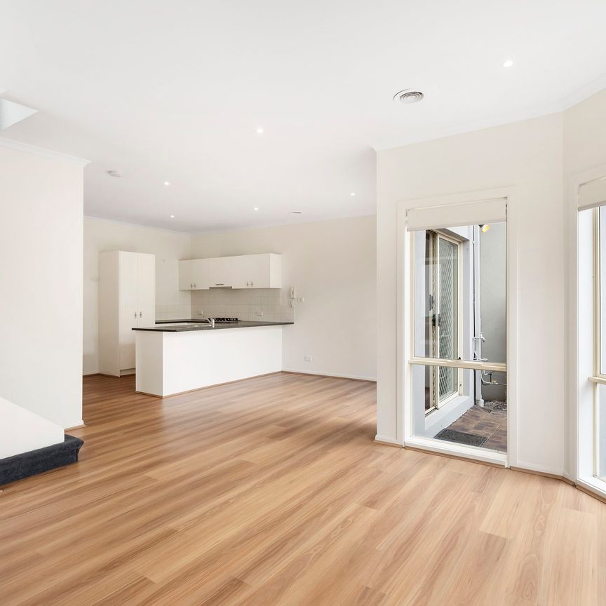 8/46 Westgarth Street, Northcote VIC 3070 - Townhouse For Rent | Domain - Photo 1