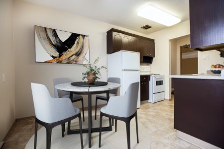 Emerald Gardens - Photo 3