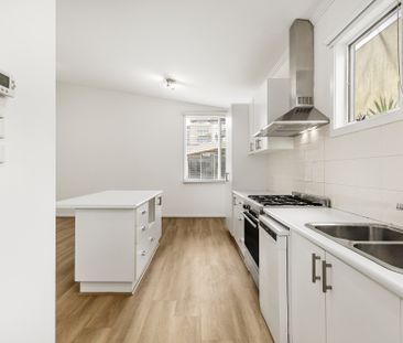 22/15 Beach Street, Port Melbourne VIC 3207 - Townhouse For Rent | ... - Photo 6