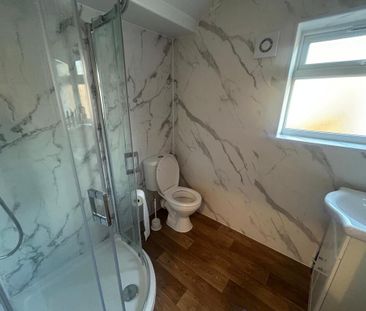 6 Bed Student Accommodation - Photo 1