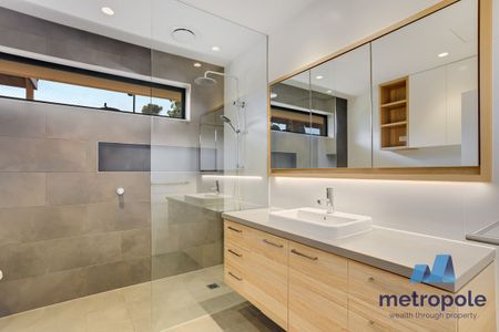 9/39 Holyrood Street, HAMPTON, VIC - Photo 4