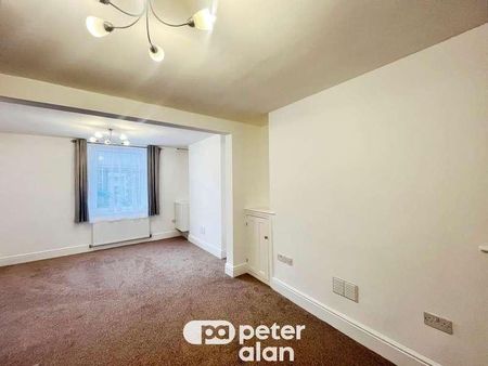 Mackworth Street, Bridgend, CF31 - Photo 3