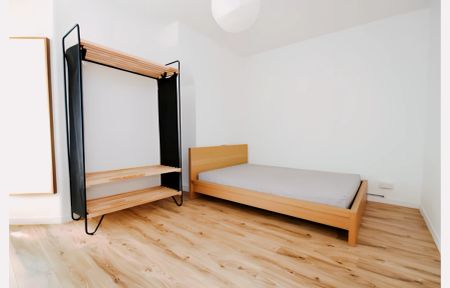 4 Bedroom 1 Bathroom room2 - Photo 2