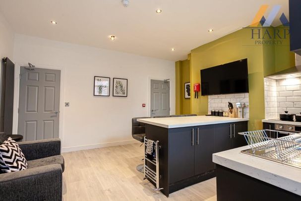 7 bedroom house of multiple occupation to rent - Photo 1