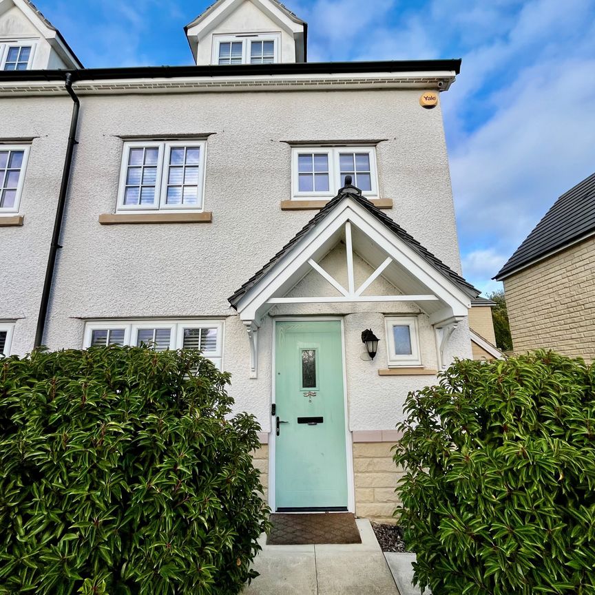 Bletchley Road, Leeds, Horsforth - Photo 1