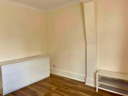 Hanger Lane, Ealing, Ealing, W5 - Photo 4